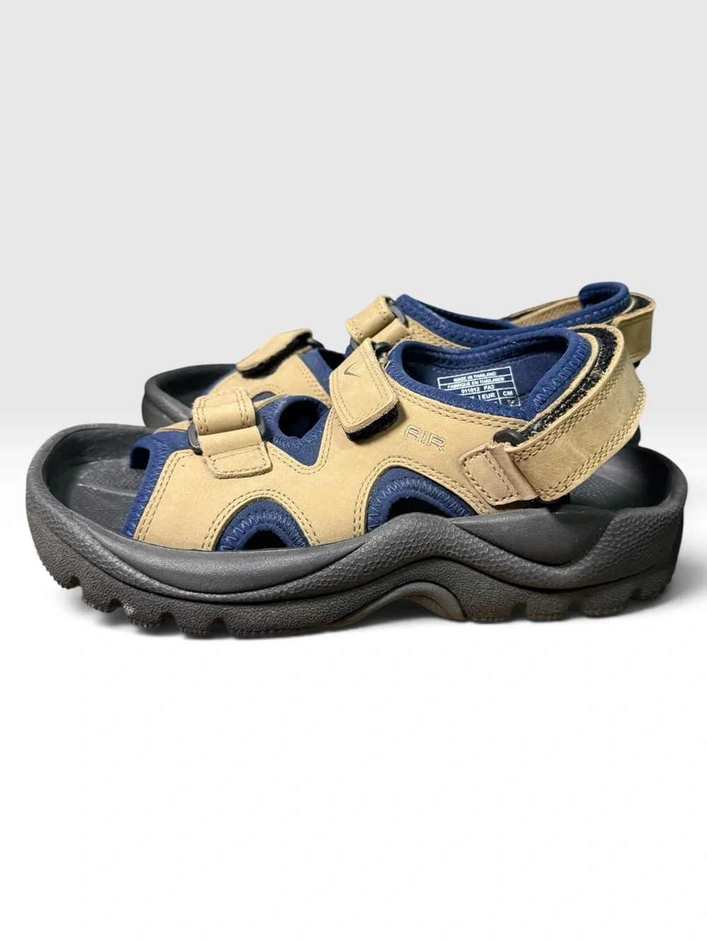 Nike Air Golf Sandals Womens 9 Tan Navy Leather Spikes 302135-221 w/ Box